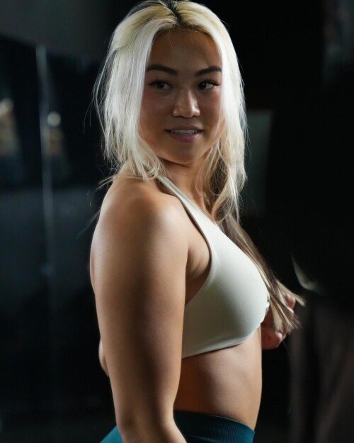 lyla.fit_1704564180_3274444132202192838_4095851544310b3d8f0215b0285.md.jpg