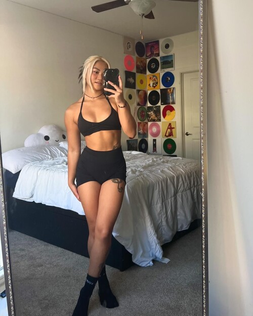 lyla.fit_1704736395_3275888780011385232_4095851544371204d947f8bfb27.md.jpg