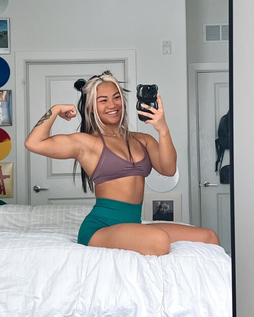 lyla.fit_1704996383_3278069716874438792_409585154433452c0c8108afe50.md.jpg