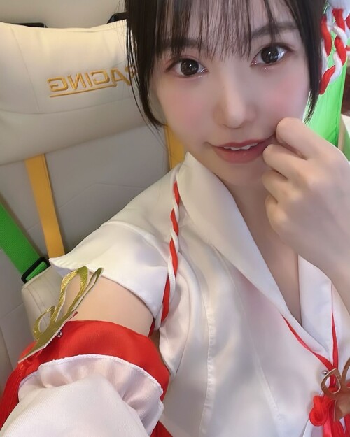 maimai__twitch___C2XhyenPday___55075304891c5620.md.jpg