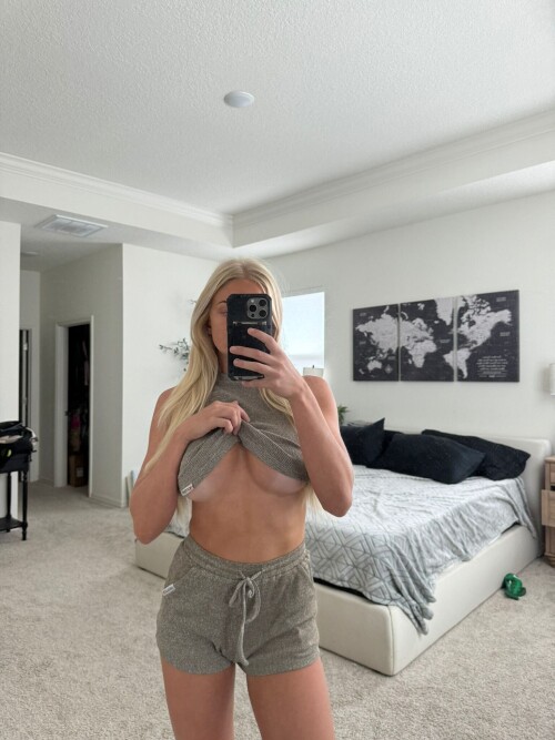 Nellie Cronen Nude Leaked Onlyfans Photo Nellie Cronen Nude Leaked Onlyfans Photo