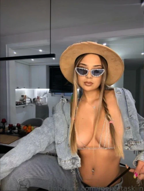 mervetaskiin Nude Leaked Onlyfans Photo mervetaskiin Nude Leaked Onlyfans Photo