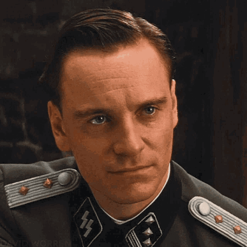 michael-fassbender-okayeb94128874a6223f.md.gif