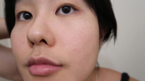 minimalist skincare routine [xZunU3BNPdo] 00:00:11.194 