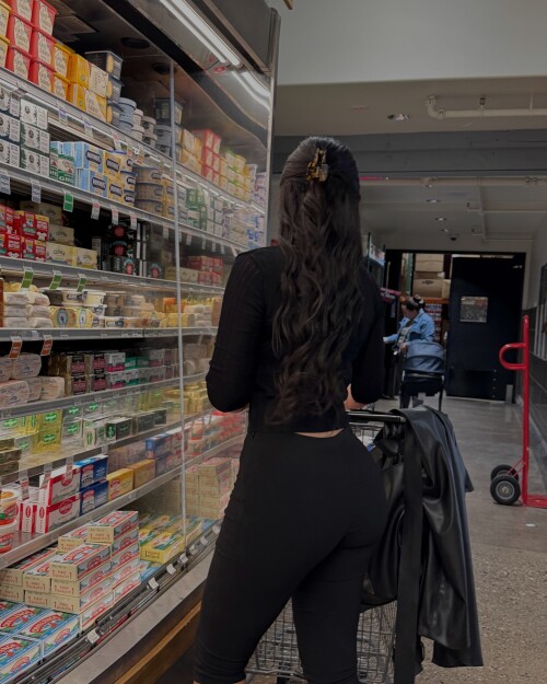 missjuliakelly_3525571367527661150s2024-12-18-1.26.742-story113c06c00c12748e.md.jpg
