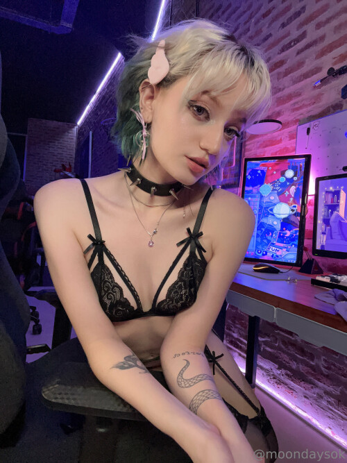 Moondays Nude Leaked Onlyfans Photo Moondays Nude Leaked Onlyfans Photo
