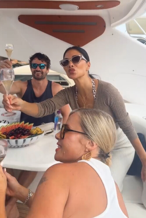 nicole_scherzinger_-_in_portugal_20240629__12_43fe0339dfc44c59.md.jpg