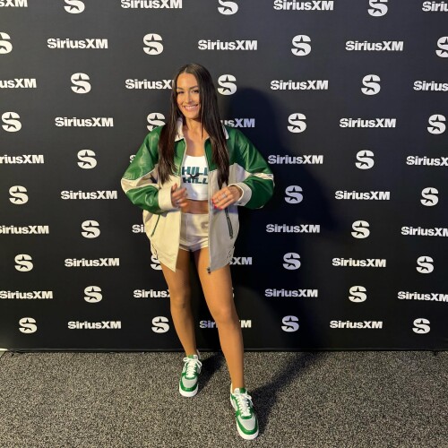 nikkigarcia_1739030656_3563569887600741625_324840655631c2f438458cf87.md.jpg