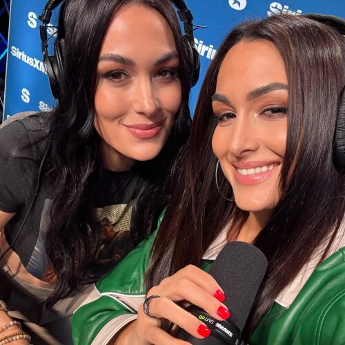 nikkigarcia_1739030656_3563569887701559993_3248406559aba783741f9e42b.md.jpg