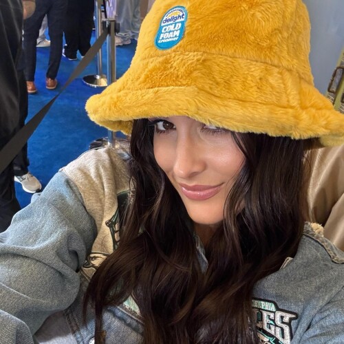 nikkigarcia_1739030656_3563569887768712900_3248406556eaf731efe70bd2b.md.jpg