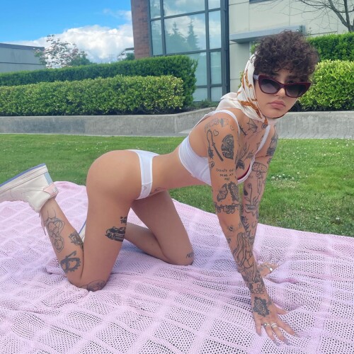 Notsick3 Keaton Belle Nude Leaked Onlyfans Photo Notsick3 Keaton Belle Nude Leaked Onlyfans Photo