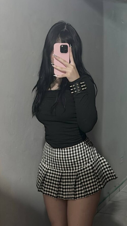 on-and-off-f-v0-pcgqjh7bxsxe1f50f3269618c443a.jpg