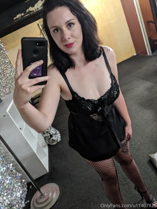 peachbellini Nude Leaked Onlyfans Photo peachbellini Nude Leaked Onlyfans Photo