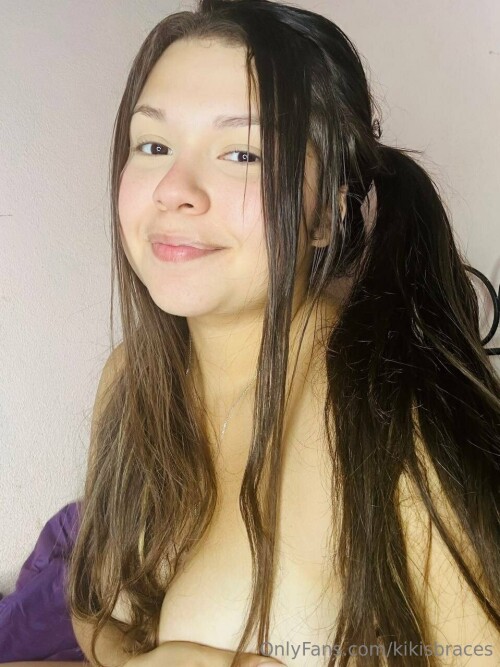 kikisbraces Nude Leaked Onlyfans Photo kikisbraces Nude Leaked Onlyfans Photo