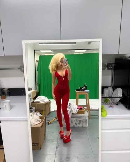 poster__girl__official2025_06_10_14_42_1910c95ec3-3028-4cac-ad84-cfa78041d76d809ae631481370d2.jpg