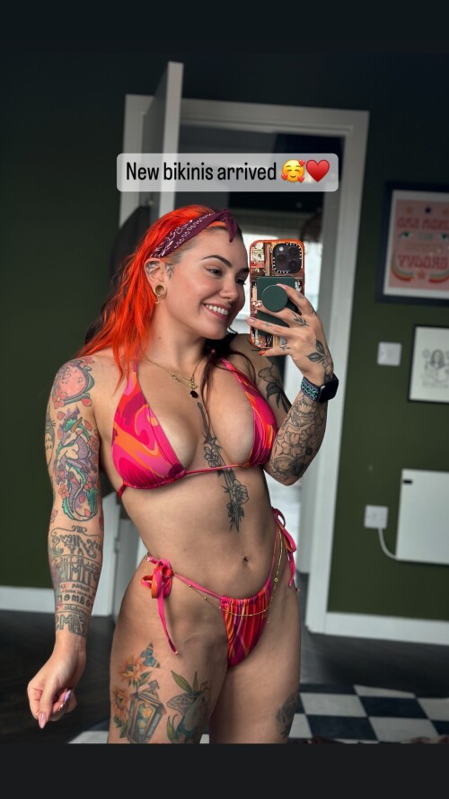 Peta Lloyd / power_midget Nude Leaked Onlyfans Photo Peta Lloyd / power_midget Nude Leaked Onlyfans Photo