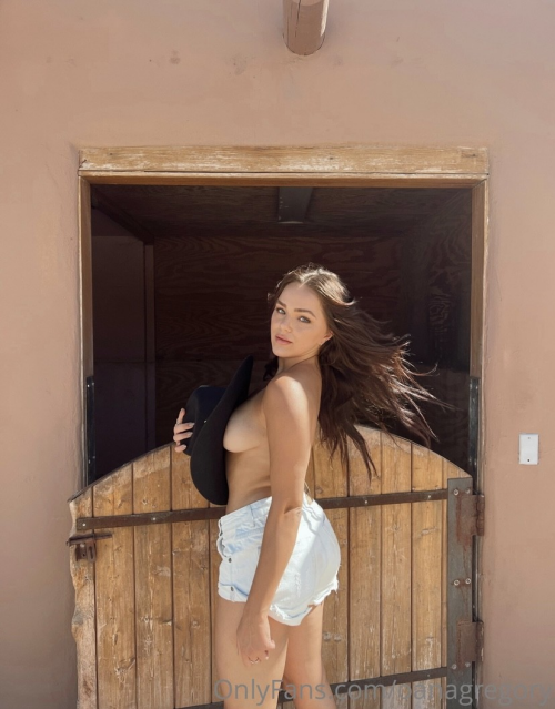Oana Gregory Nude Leaked Onlyfans Photo Oana Gregory Nude Leaked Onlyfans Photo