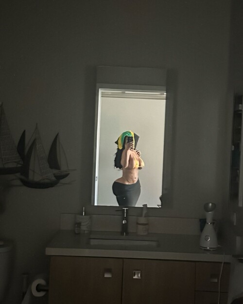 Raychiel Nude Leaked Onlyfans Photo Raychiel Nude Leaked Onlyfans Photo