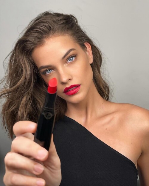 realbarbarapalvin-20210731-000114779cd70c8b1a6d.md.jpg