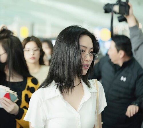 ryu240404-ITZY-Ryujin-at-Incheon-International-Airport-documents-4de04e43667a25dda.md.jpg