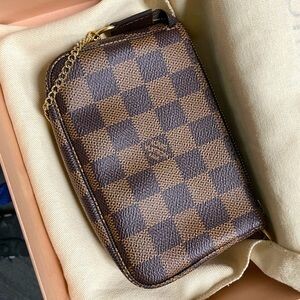 s_6090baf7800f64330734c78411cdabfe3d68c318.jpg