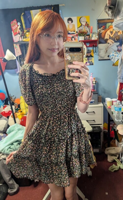 selfie-33190b5c49bf3d75f.jpg
