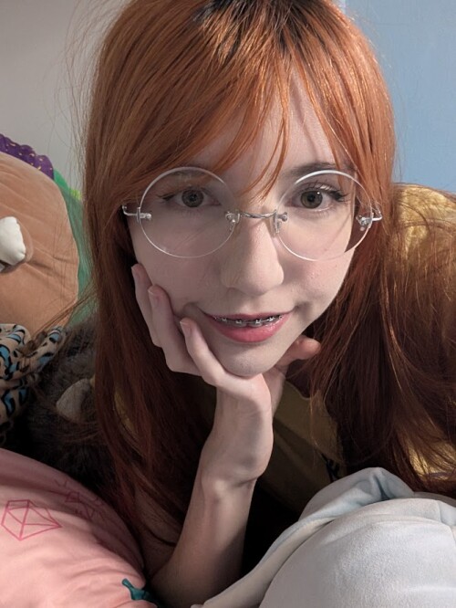 selfie18735f71acd49b63cf.jpg
