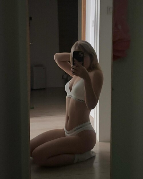 laetitia442299 Nude Leaked Onlyfans Photo laetitia442299 Nude Leaked Onlyfans Photo