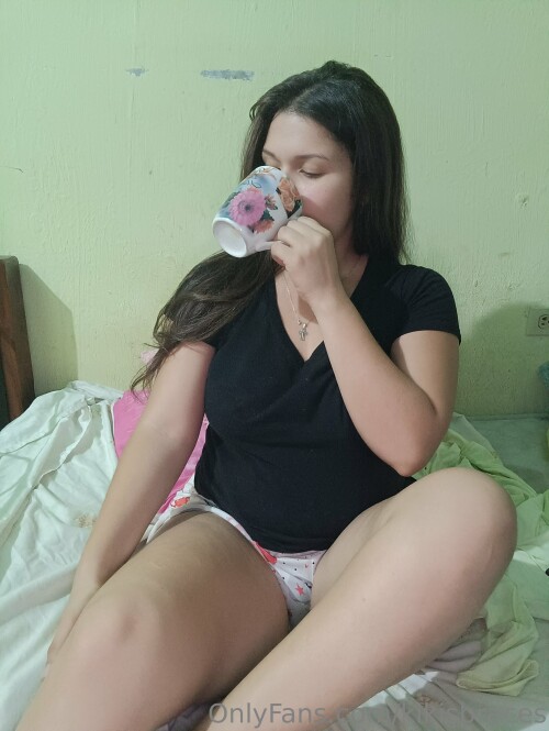 kikisbraces Nude Leaked Onlyfans Photo kikisbraces Nude Leaked Onlyfans Photo