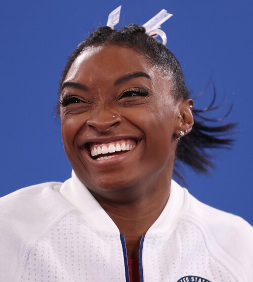 simone-biles-laughs5894cf786b12eb8d.md.jpg