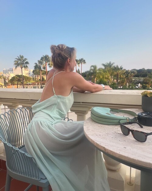 sjokz-mint-dress-236aff36c8381851b.md.jpg