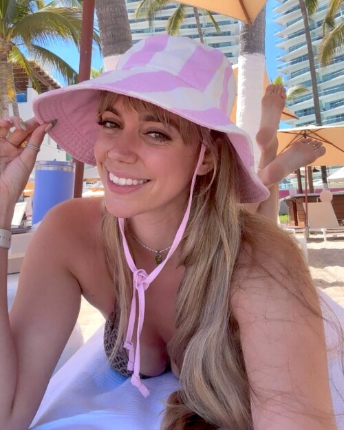 goddesstalltasha | NatashaBurnz Nude Leaked Onlyfans Photo