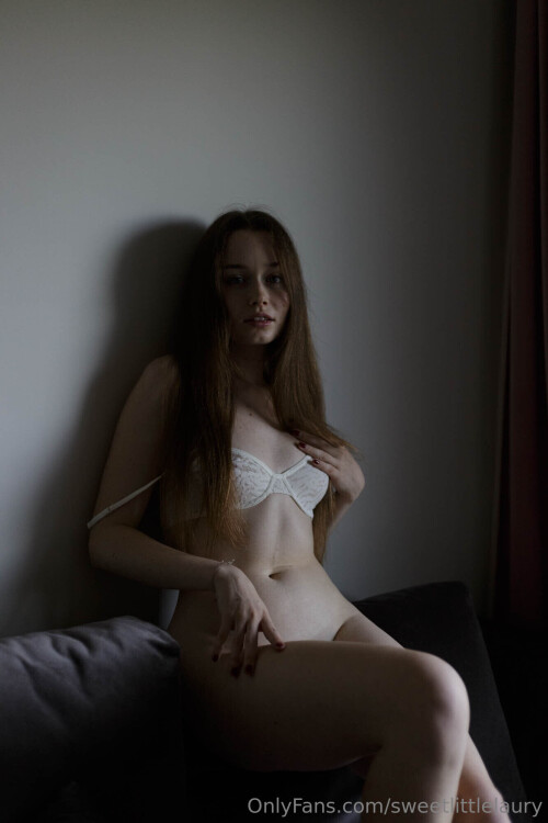 lbelanel | smallxlaura | Laura Nude Leaked Onlyfans Photo lbelanel | smallxlaura | Laura Nude Leaked Onlyfans Photo