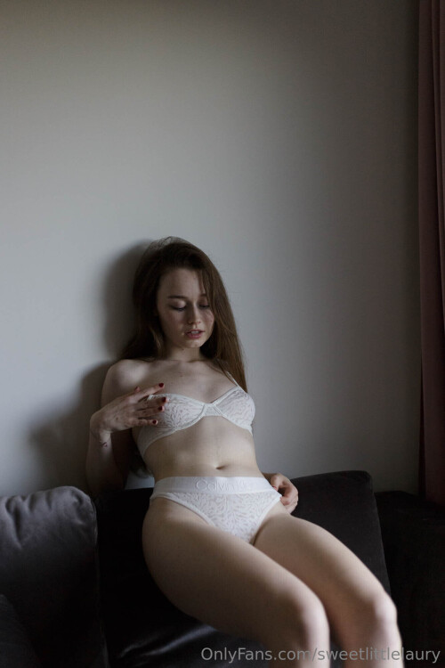 lbelanel | smallxlaura | Laura Nude Leaked Onlyfans Photo lbelanel | smallxlaura | Laura Nude Leaked Onlyfans Photo