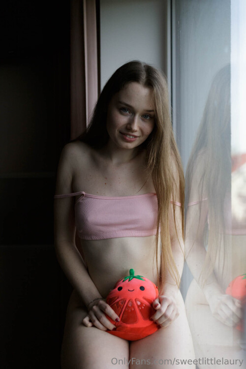 lbelanel | smallxlaura | Laura Nude Leaked Onlyfans Photo lbelanel | smallxlaura | Laura Nude Leaked Onlyfans Photo