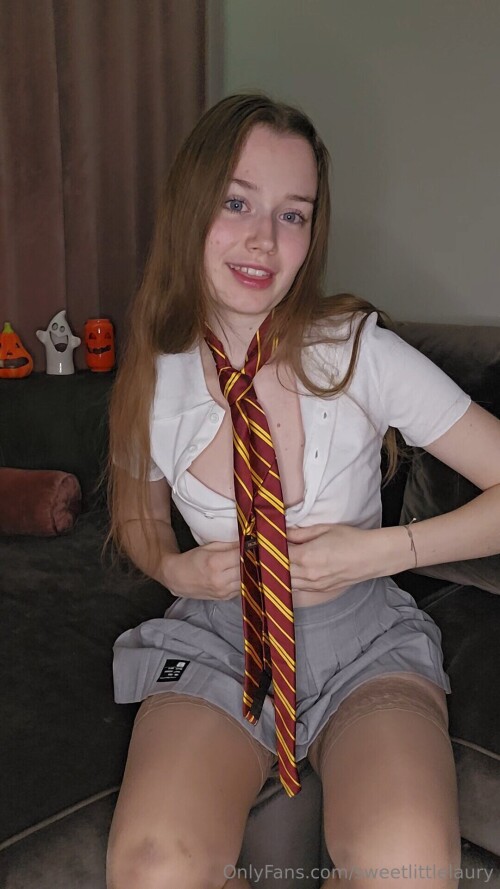 lbelanel | smallxlaura | Laura Nude Leaked Onlyfans Photo lbelanel | smallxlaura | Laura Nude Leaked Onlyfans Photo
