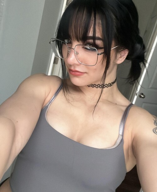 tatumpaxley_wwe_20240502_p_3359192834371060095_1_33591928343710600954fea31d753fc0c3e.md.jpg