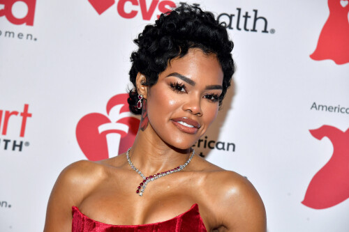 teyana-taylor-2025-aha-s-red-dress-collection-8569c0f76e5a08172.jpg