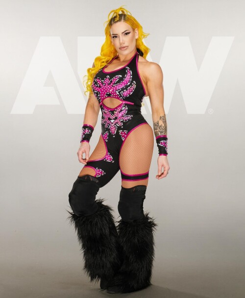 thetayavalkyrie_1735512062_3534053784702120081_153253849188af522ac84fdb71.jpg