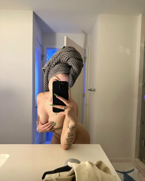 Jilikat/thicktachi Nude Leaked Onlyfans Photo Jilikat/thicktachi Nude Leaked Onlyfans Photo