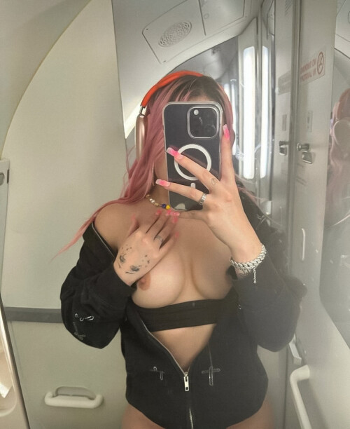 Jilikat/thicktachi Nude Leaked Onlyfans Photo Jilikat/thicktachi Nude Leaked Onlyfans Photo