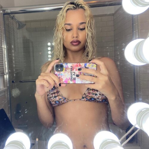 tommygenesis_257571540_919026492065308_5022960534441008211_n70c281604ba7834e.jpg