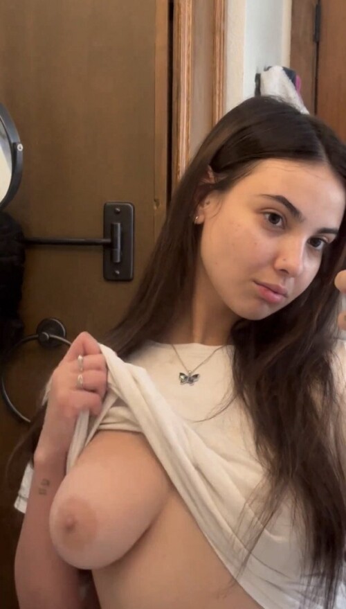emvlina / em1lina Nude Leaked Onlyfans Photo emvlina / em1lina Nude Leaked Onlyfans Photo