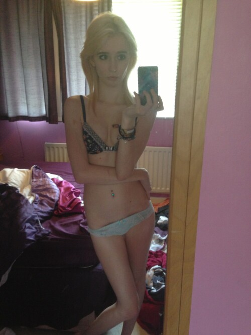 Kirabee / Kitten Sophie Nude Leaked Onlyfans Photo Kirabee / Kitten Sophie Nude Leaked Onlyfans Photo