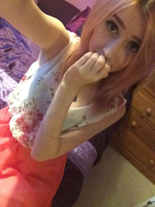 Kirabee / Kitten Sophie Nude Leaked Onlyfans Photo Kirabee / Kitten Sophie Nude Leaked Onlyfans Photo