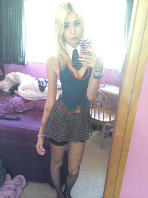 Kirabee / Kitten Sophie Nude Leaked Onlyfans Photo Kirabee / Kitten Sophie Nude Leaked Onlyfans Photo
