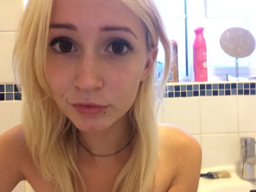 Kirabee / Kitten Sophie Nude Leaked Onlyfans Photo Kirabee / Kitten Sophie Nude Leaked Onlyfans Photo