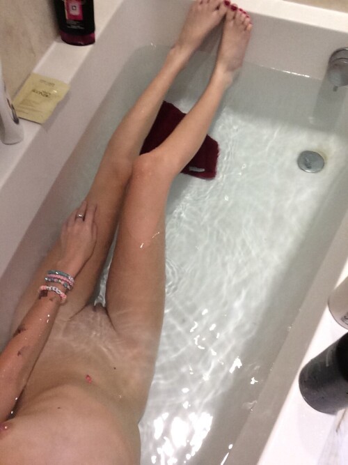 Kirabee / Kitten Sophie Nude Leaked Onlyfans Photo Kirabee / Kitten Sophie Nude Leaked Onlyfans Photo