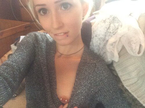 Kirabee / Kitten Sophie Nude Leaked Onlyfans Photo Kirabee / Kitten Sophie Nude Leaked Onlyfans Photo